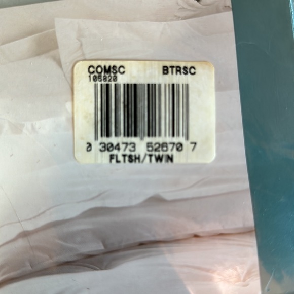 Wamsutta comfort soft cotton twin flat sheet - Picture 3 of 3